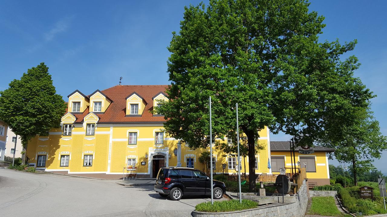 Gasthof Kremslehner Hotel Stephanshart Exterior photo